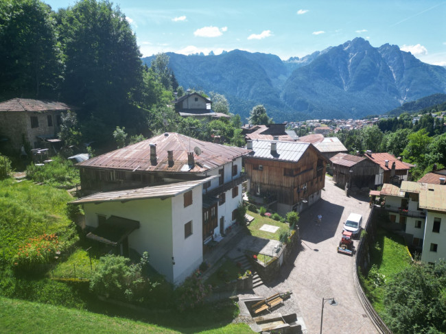 Casa Semindipendente in vendita