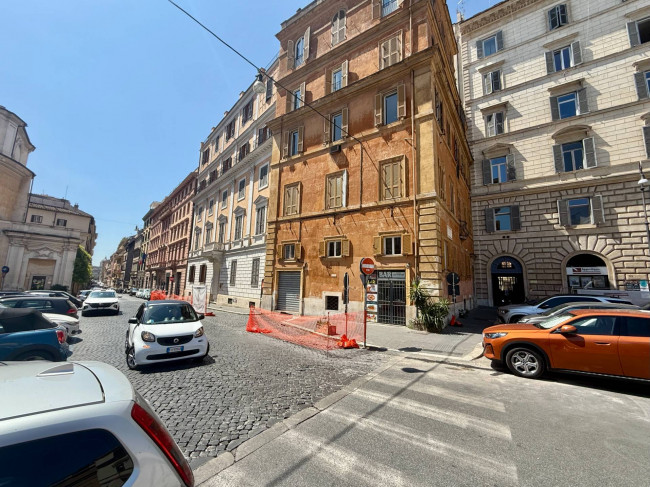 Negozio in affitto