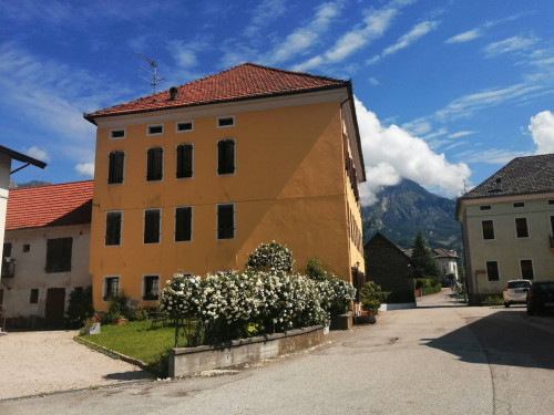 Casa Semindipendente in vendita