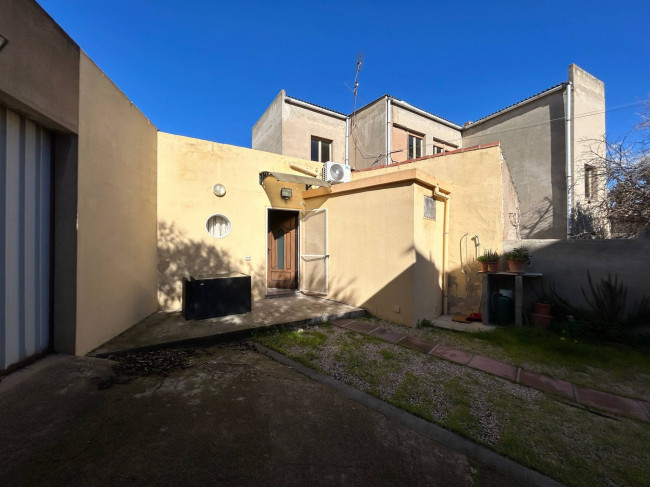 Casa Indipendente in Vendita