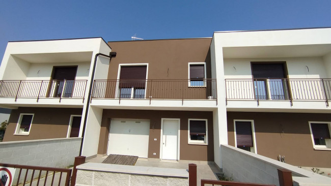 Villa a schiera in Vendita