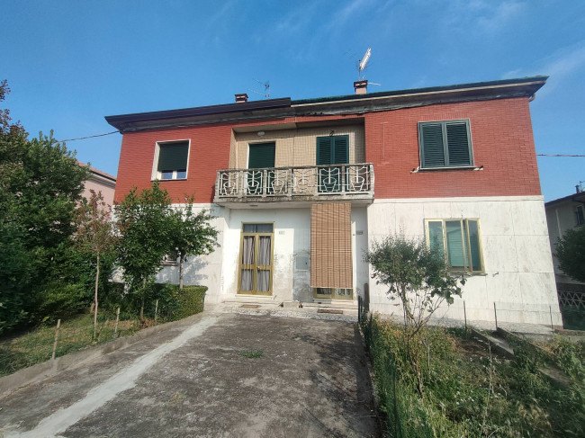 Casa Semindipendente in Vendita