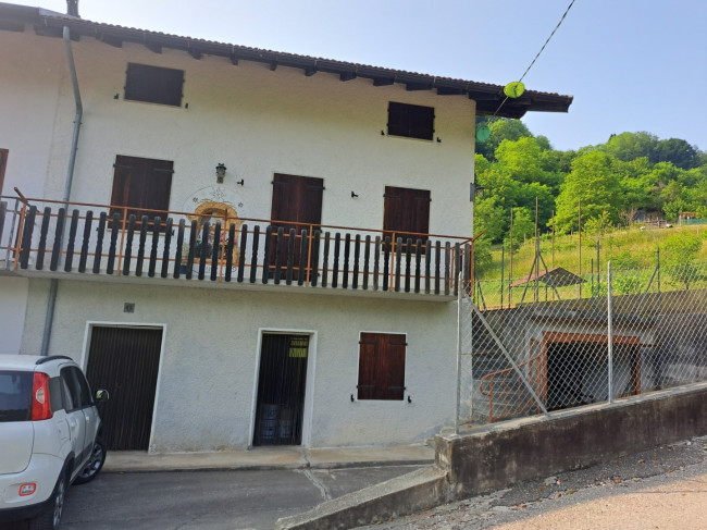 Casa Semindipendente in vendita