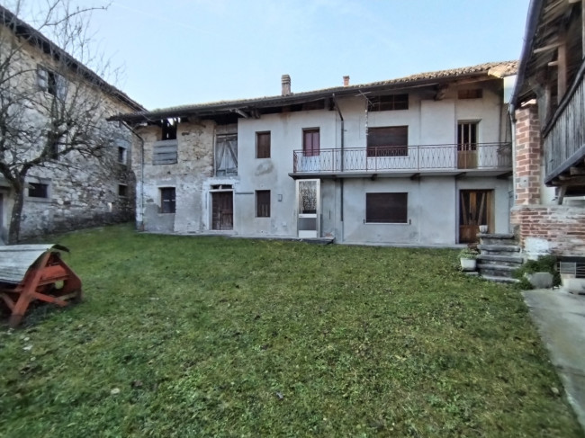 Porzione di casa in vendita