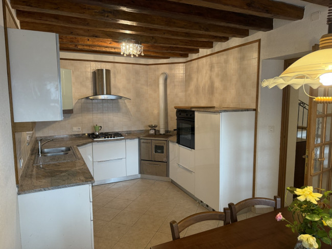 Casa Semindipendente in vendita