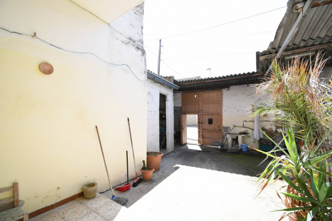 Casa Indipendente in Vendita