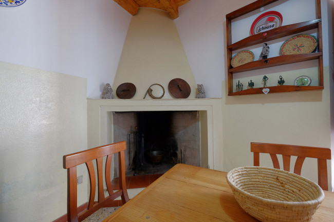 Casa Indipendente in Vendita