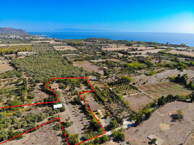 Casa Indipendente in Vendita