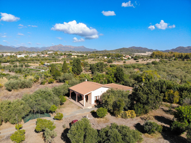 Casa Indipendente in Vendita