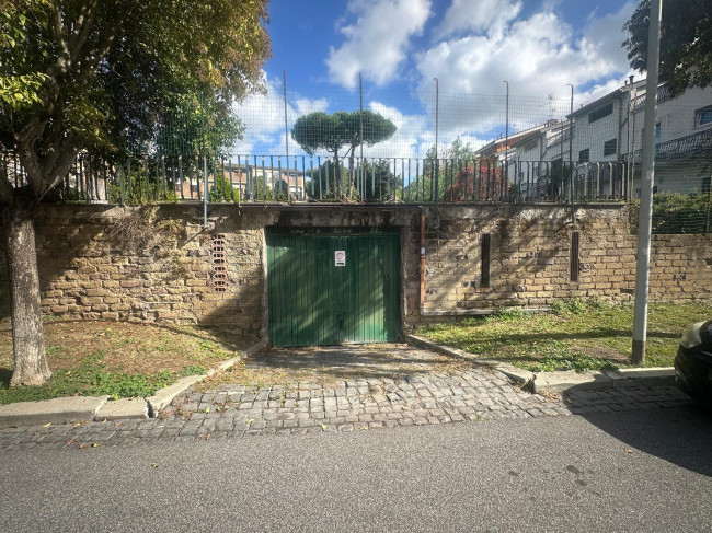Garage/Box in Vendita
