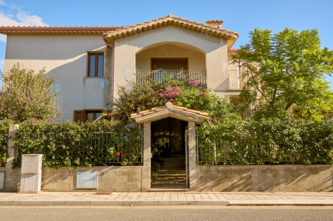 Casa Indipendente in Vendita