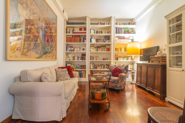 Casa Indipendente in Vendita