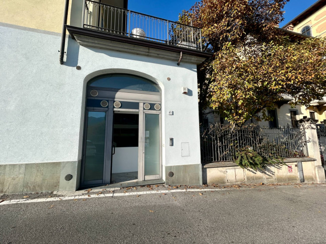 Locale Commerciale in vendita