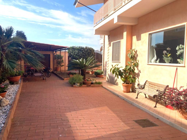 Porzione di villa in Vendita