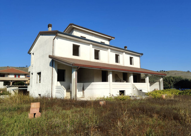Villa a schiera in Vendita