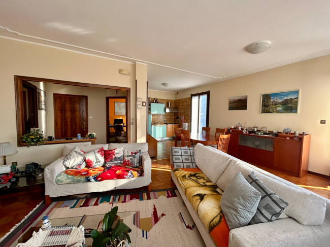 Appartamento in vendita