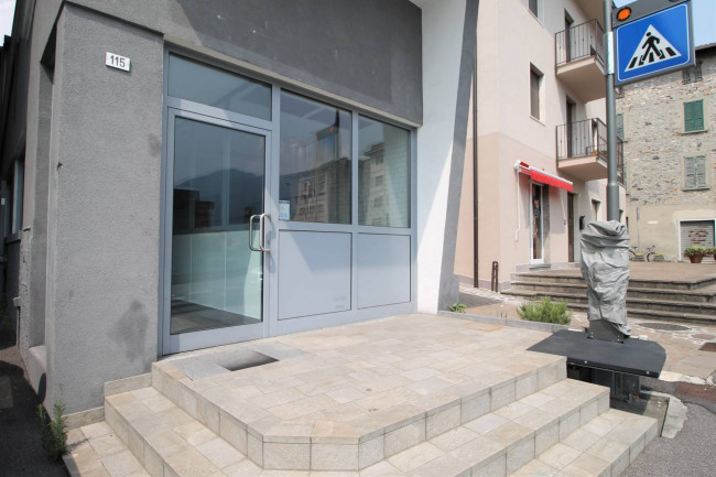 Locale Commerciale in vendita