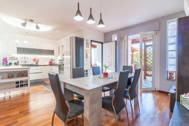 Appartamento in Vendita