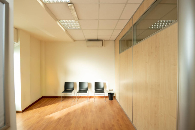 Locale Commerciale in vendita