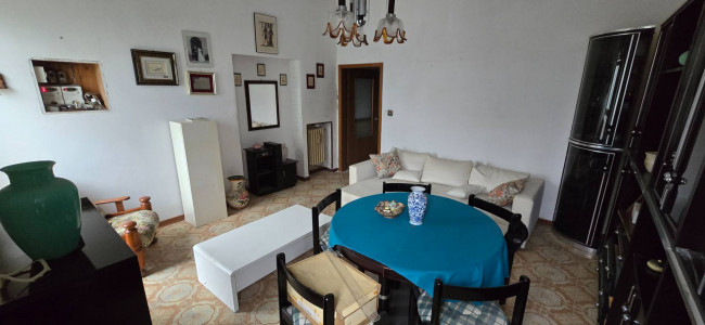 Villetta bifamiliare in Vendita