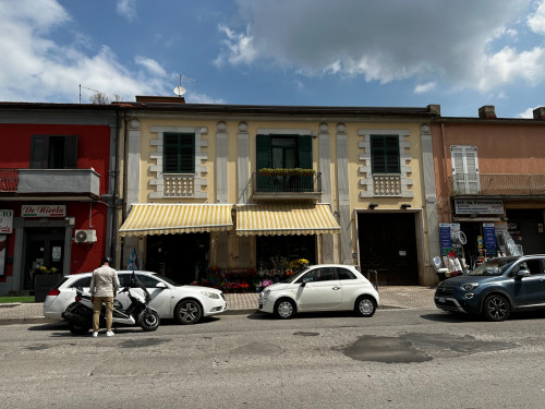 Casa Indipendente in Vendita