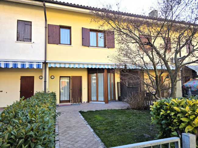 Porzione di casa in vendita