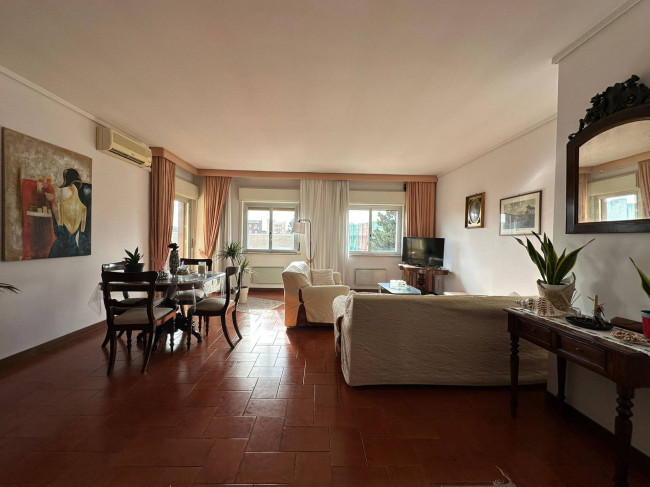 Appartamento in vendita