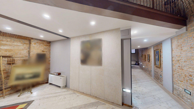 Locale Commerciale in Vendita