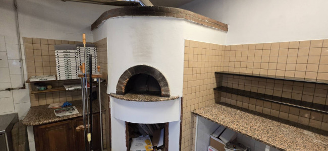 Locale Commerciale in Vendita