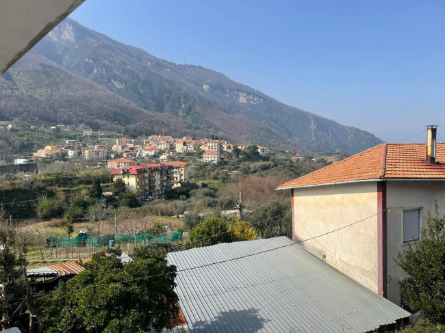 Casa Indipendente in Vendita