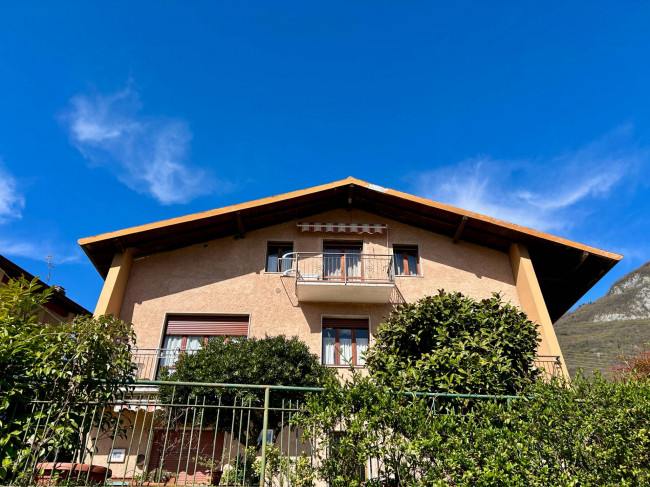 Casa Semindipendente in vendita