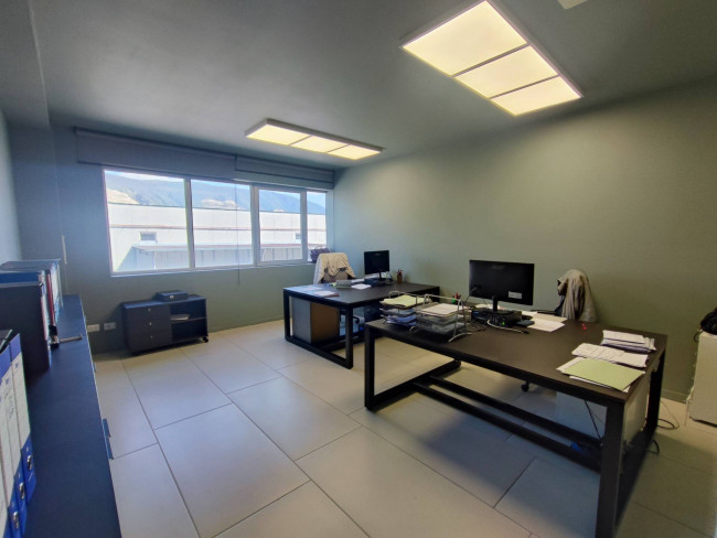 Ufficio in Affitto