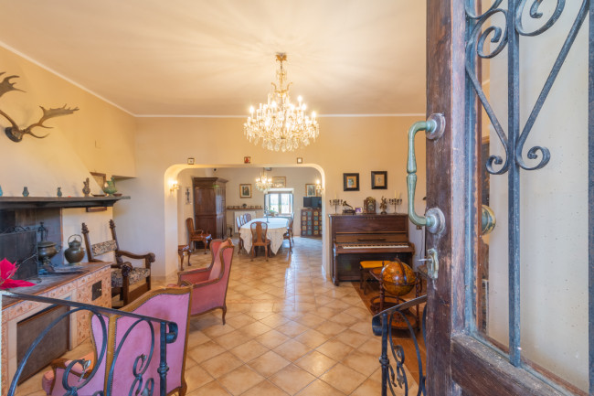 Cascina/Casale in Vendita