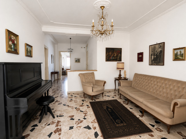Appartamento in vendita