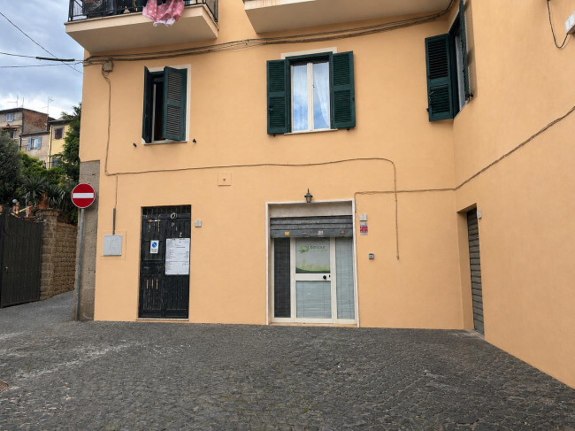 Negozio in Vendita