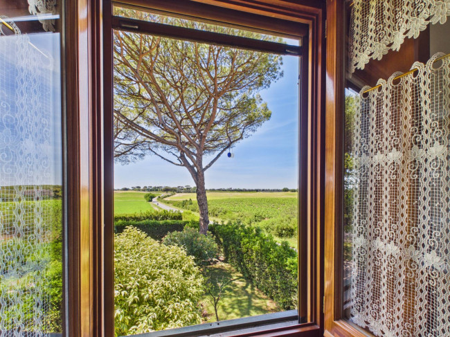 Casa Indipendente in Vendita