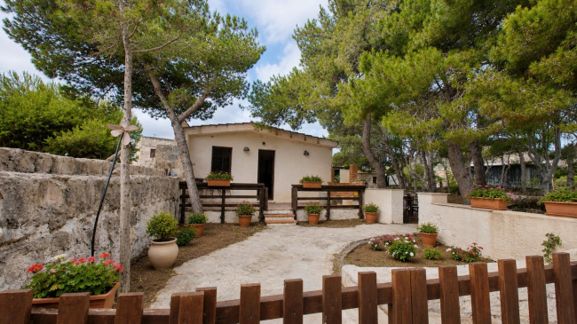 Casa Indipendente in vendita