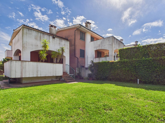 Villa a schiera in Vendita