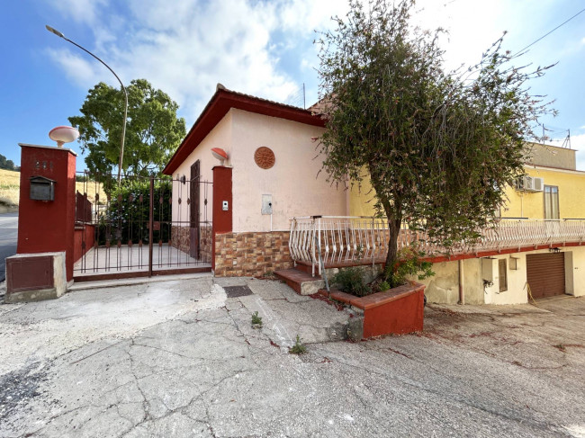 Casa Indipendente in vendita