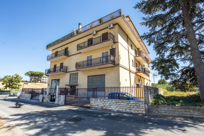 Appartamento in Vendita