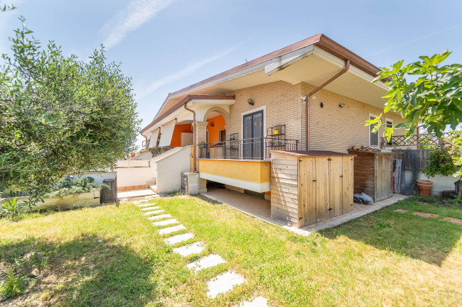 Villa a schiera in Vendita