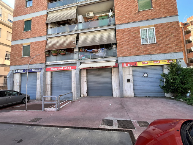 Commerciale Altro in Vendita
