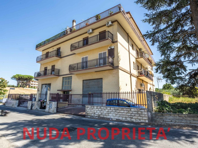 Appartamento in Vendita