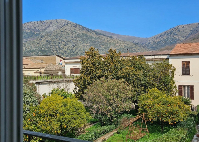 Casa Semindipendente in Vendita
