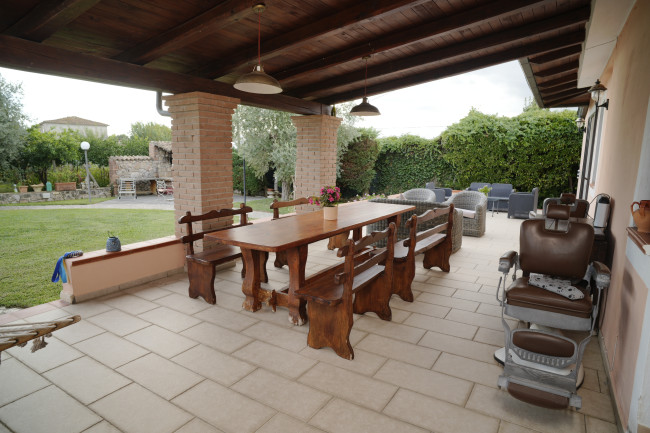 Casa Indipendente in vendita
